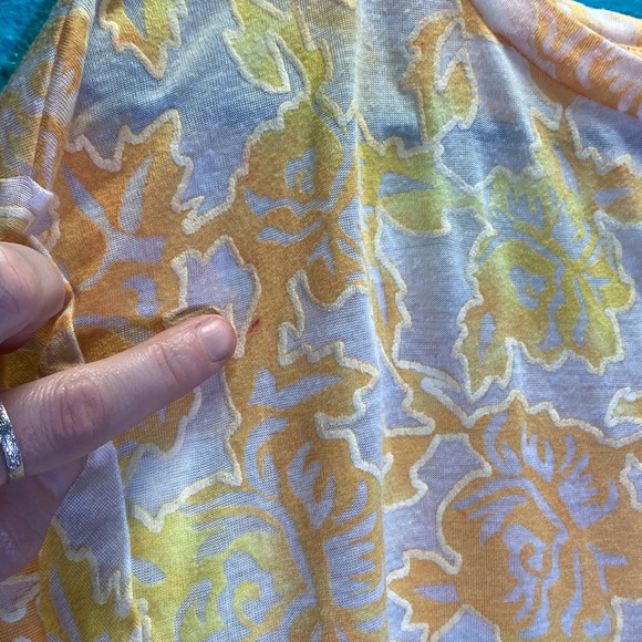 Hand-dyed yellow tie-dye sheer rose pattern tee - Picture 6 of 6